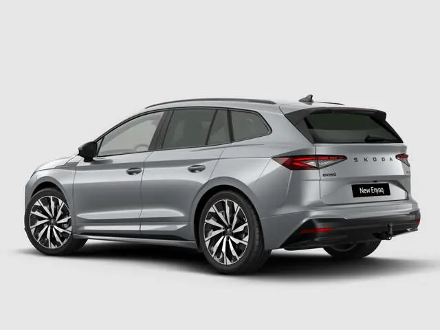 Škoda Enyaq iv Sportline Elektromotor 210 kW / 286 PK SUV 21'' velgen | Panoramisch schuif/kanteldak...