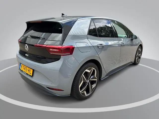Volkswagen ID.3 First Plus 58 kWh 204pk · Camera · Steunhaak · Apple/Android Car Play · Adaptive Cru...
