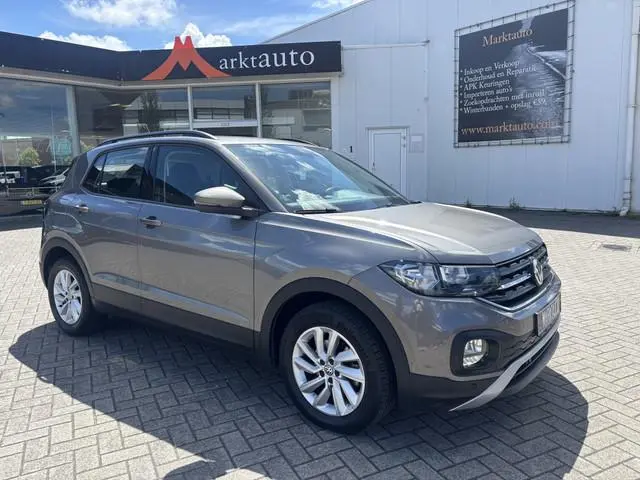 Volkswagen T-Cross 1.0 TSI Lounge Carplay Climate Cruise Parkeersensoren