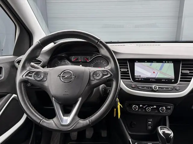 Opel Crossland X 1.2 Turbo Innovation 360° Camera,Afn.Trekhaak,Navi,110pk,Navi,6 Bak,Rijstrooksensor...