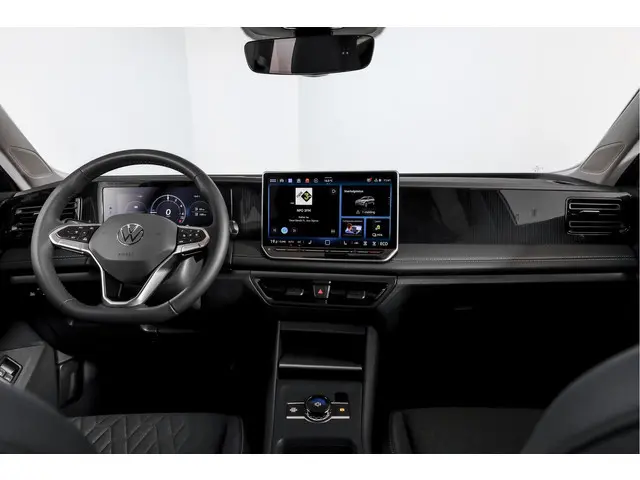 Volkswagen Tiguan 1.5 eHybrid 204 PK Life | Elek. Trekhaak | Dig. Cockpit | Adapt. Cruise | Stoel-+s...