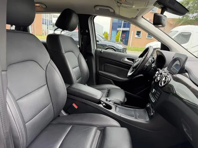 Mercedes-Benz B-klasse 200 Prestige Leder | Trekhaak 