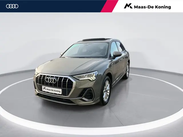 Audi Q3 45 TFSIe 180kW/245PK S Line · Panoramadak · Camera · Apple/Android Car Play · Drive select ·...
