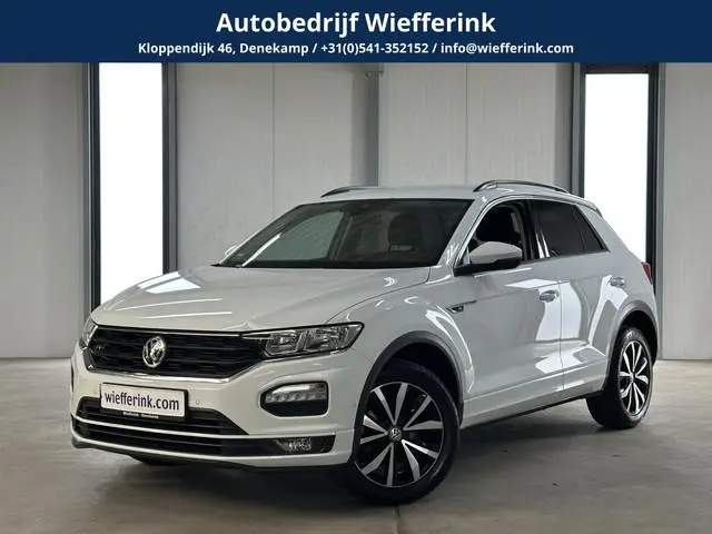 Volkswagen T-Roc 1.0 TSI R-line | Acc | Led | Trekhaak |