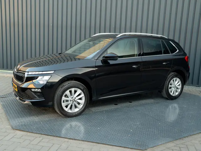ŠKODA Kamiq 1.0 TSI Business Edition | Camera | Elk. A-klep | Keyless | Prijs Rijklaar!!