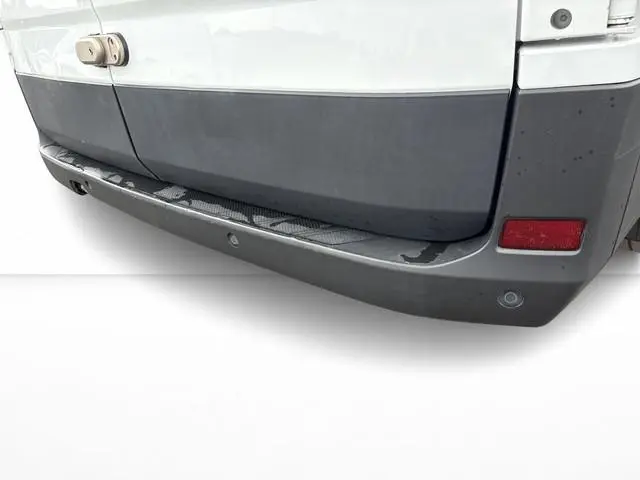Maxus eDeliver9