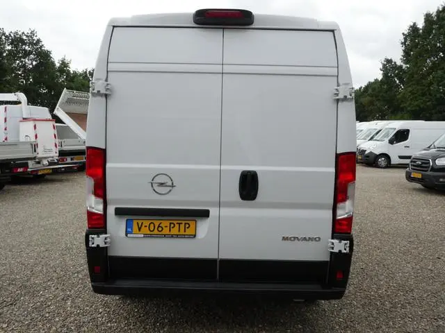Opel Movano