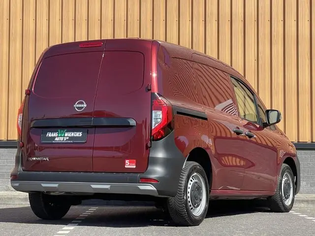 Nissan Townstar
