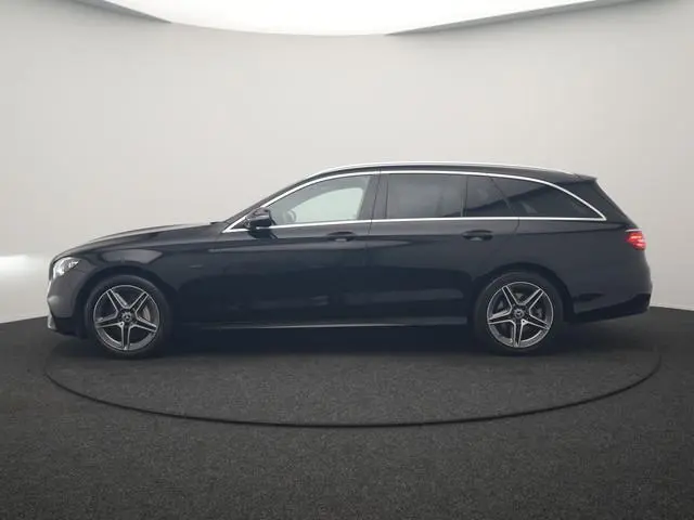 Mercedes-Benz E-klasse Estate 300 e  AMG 320pk PHEV Dealer O.H | SOH 87,7% | Trekhaak af Fabriek | S...