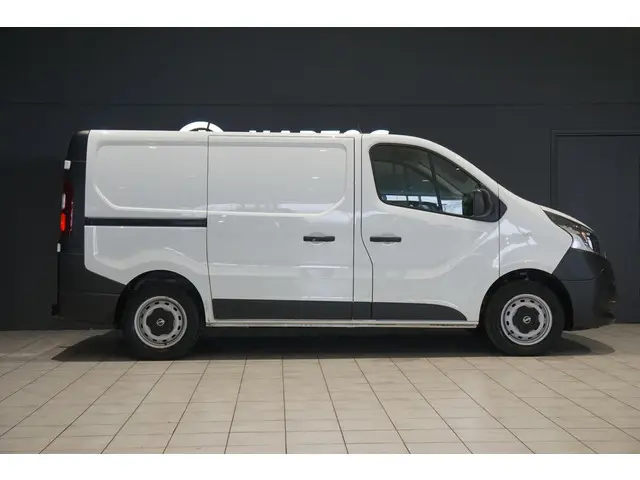 Nissan NV300