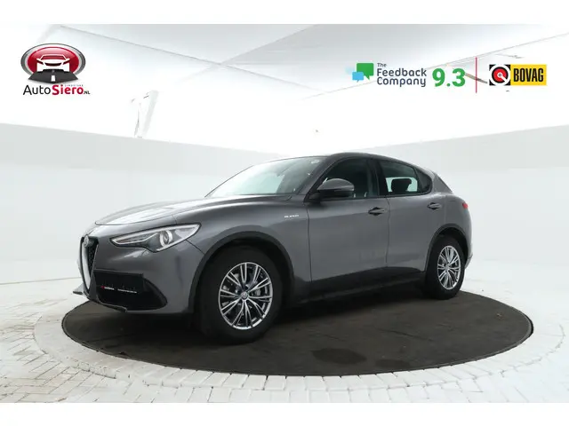 Alfa Romeo Stelvio 2.2d Super Automaat, Navigatie, Leer, Climate,