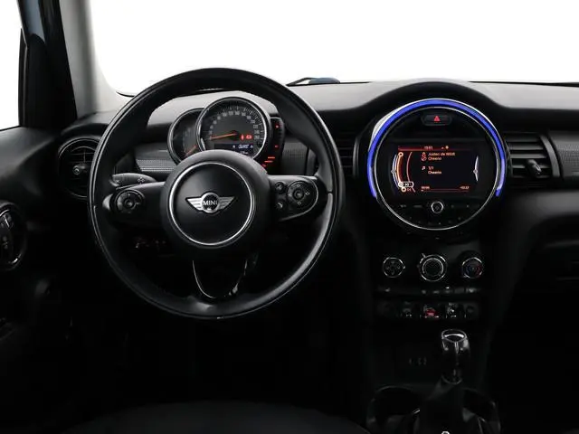 MINI 5-Deurs 1.5 COOPER 136 PK 5-DEURS + STOELVERWARMING | CRUISE CONTROL | BLUETOOTH AUDIO