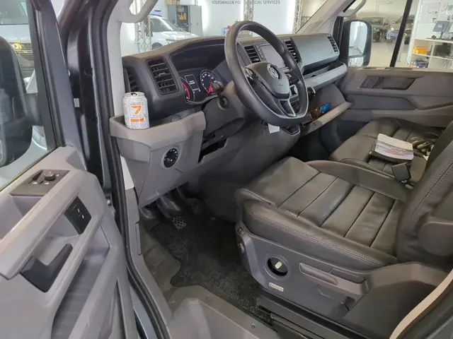 Volkswagen Crafter 35 2.0 TDI 177pk L4 Open Laadbak Leer Led Luxe