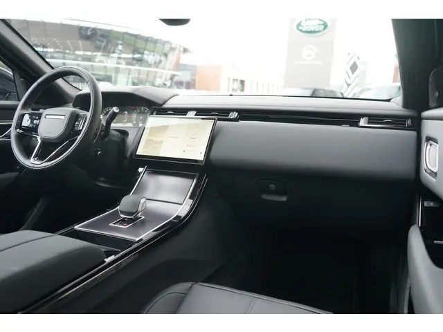 Land Rover Range Rover Velar P400e AWD Dynamic SE PHEV | Voorstoelen / Achterbank verwarmd | Schuif/Kantel dak |