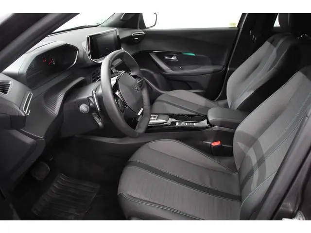 Peugeot 2008 1.2 PureTech 130pk Automaat Allure Navigatie Climate Control Lichtmetalen Velgen Parkee...