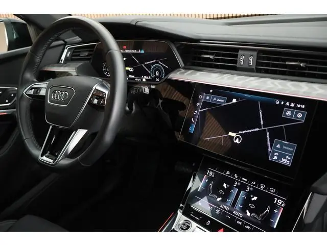 Audi Q8 e-tron 50 quattro 340pk Advanced Edition 95 kWh SOH 100% Camera Memory ACC HUD Stoelverwarmi...