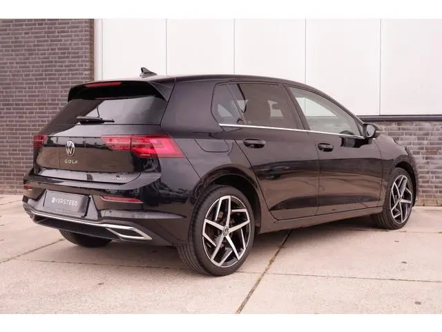 Volkswagen Golf 1.4 eHybrid Style | Carplay | Camera | Memory | Navi | Sfeerverlichting | LED | IQ-L...