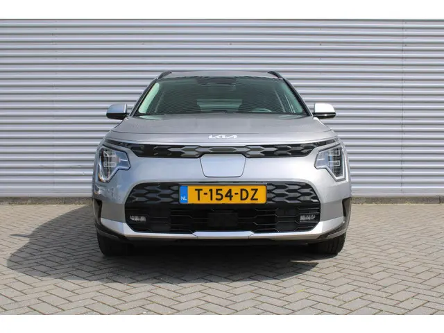 Kia Niro EV DynamicPlusLine 64.8 kWh | Airco | Navi | Camera | Cruise | 17" LM | PDC |