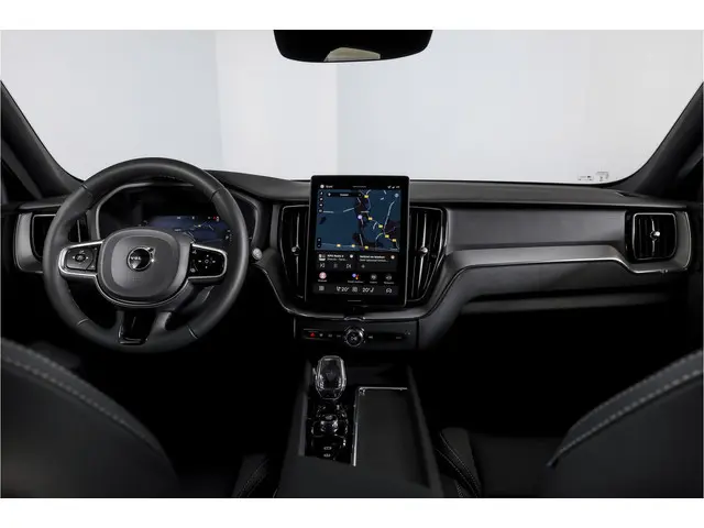 Volvo XC60 2.0 T8 Plug-in hybrid AWD Plus Black Edition | Harman/Kardon | S/K-Panodak | Dig. Cockpit...
