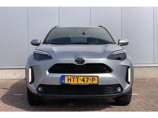 Toyota Yaris Cross 1.5 Hybrid 115 Dynamic | Stoel en Stuurverwarming | Camera |