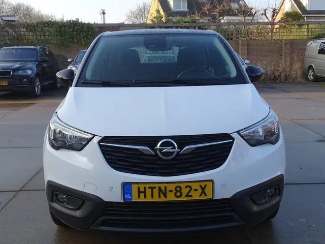 Opel Crossland X