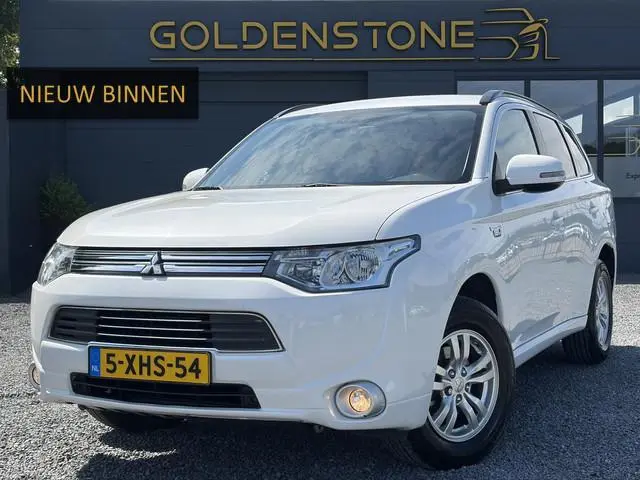 Mitsubishi Outlander 2.0 PHEV Business Edition SOH 73%,Trekhaak,Navi,Camera,Keyless,Halfleder,Clima,...