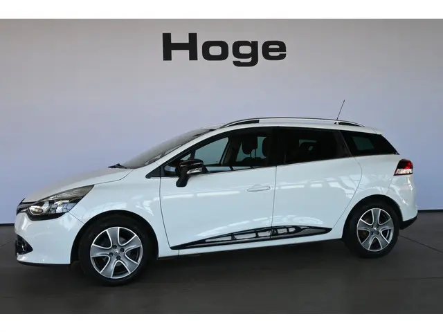 Renault Clio Estate 0.9 TCe Night&Day Airco Navigatie Cruise Control Trekhaak Rijklaarprijs! Inruil...