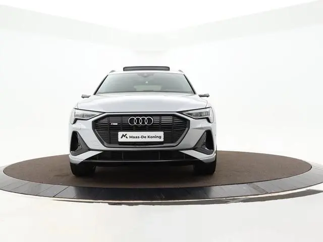 Audi e-tron Sportback 50 Quattro 313pk S Edition 71 kWh · Panoramadak · 360 Camera · Luchtvering · V...