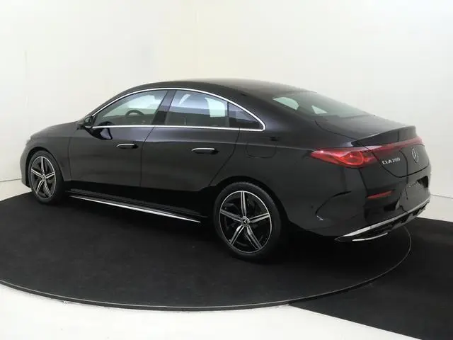 Mercedes-Benz CLA-klasse 200 AMG Line / Achteruitrijcamera /