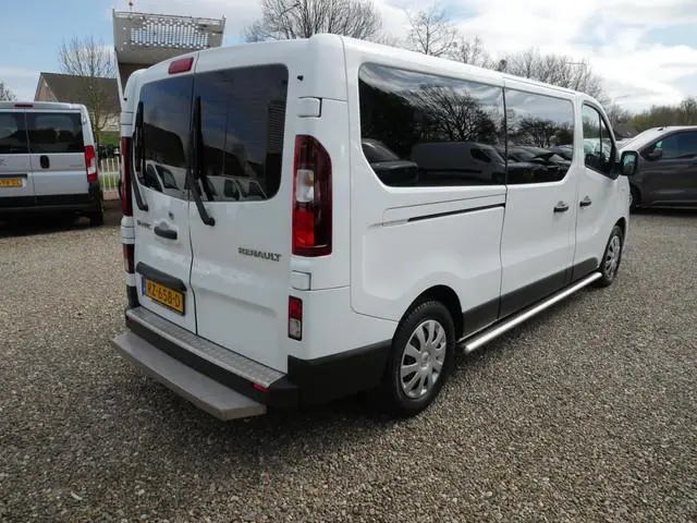 Renault Trafic Passenger 1.6 dCi 125PK, L2H1, Airco, Combi-8 persoons, Prijs is incl. BTW/BPM