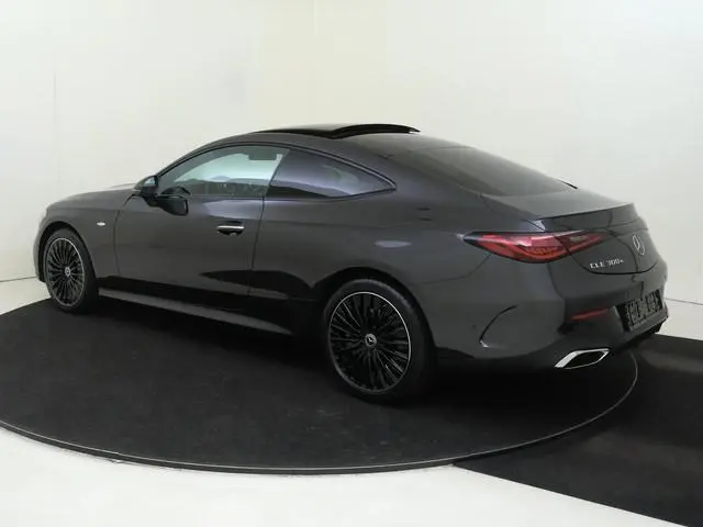 Mercedes-Benz CLE Coupé 300 e AMG Line Panoramadak/ 19 inch/ Night/ Burmester/ Digital Light/ Winter...