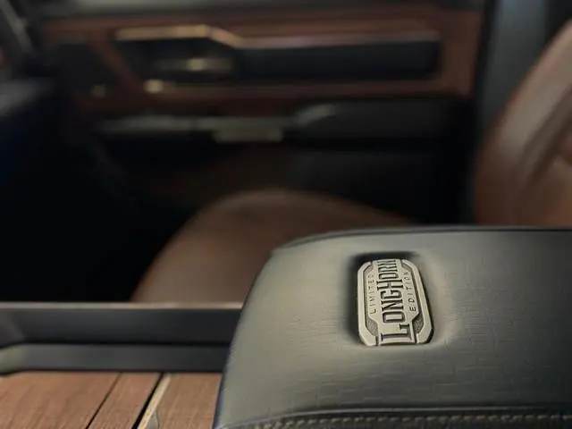 Dodge Ram Van