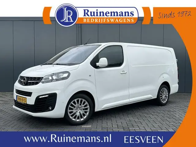 Opel Vivaro 2.0 CDTI 150 PK SPORT / L3H1 / 1e EIG. / ALUCA INRICHTING / TREKHAAK / CAMERA / BLIND SP...