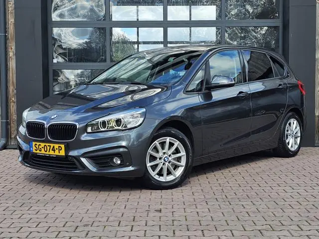 BMW 2-serie Active Tourer 218i High Executive | LED | Trekhaak | HUD | Elek. achterklep | Keyless |...
