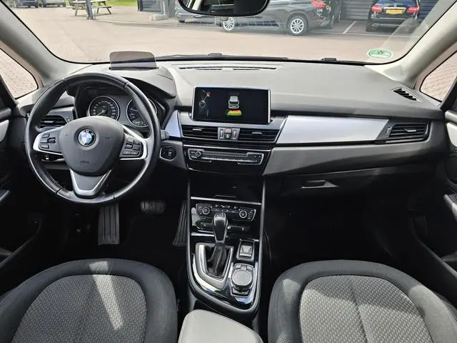BMW 2-serie Active Tourer 218i High Executive | LED | Trekhaak | HUD | Elek. achterklep | Keyless |...