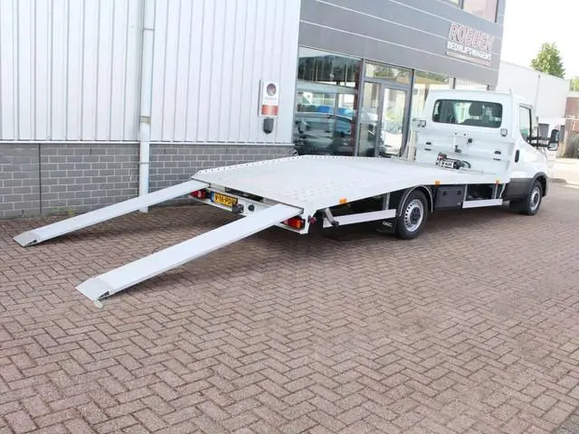 Iveco daily 35S18HA8 3.0 Oprijwagen / Autotransporter Aut. Trekh./Lier Nieuw
