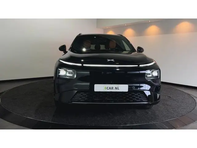 XPENG G9