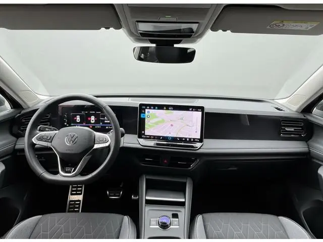 Volkswagen Tiguan 1.5 eTSI DSG LIFE GOAL 360CAMERA/NAVI/TREKHAAK/IQ-LIGHT FABRIEKS GARANTIE