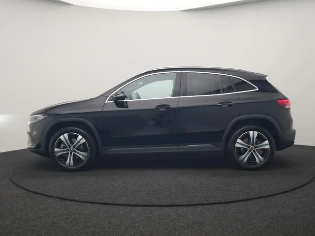Mercedes-Benz EQA 250 Luxury Line 67 kWh 190pk Dealer O.H | Adaptive Cruise | Camera | Apple Carplay...