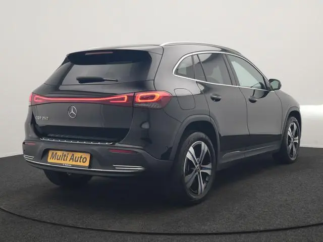Mercedes-Benz EQA 250 Luxury Line 67 kWh 190pk Dealer O.H | Adaptive Cruise | Camera | Apple Carplay...