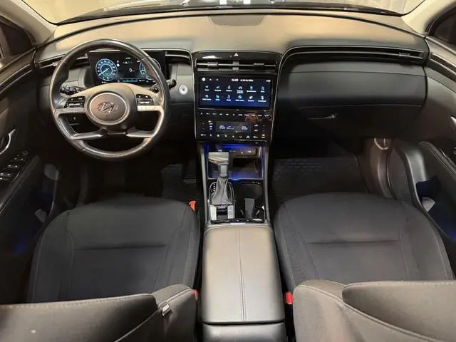 Hyundai Tucson 1.6 T-GDI MHEV Comfort 17"/Panoramadak/Trekhaak/Keyless/Adaptieve cruise/Camera/Stoel...