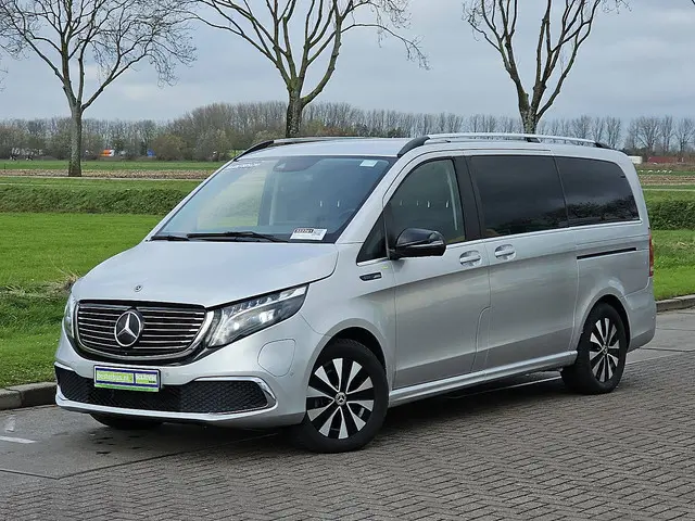 MERCEDES-BENZ EQV 300 7-zits pano navi l2!
