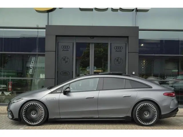 Mercedes-Benz EQS