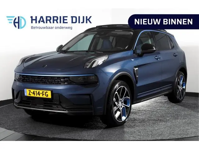 Lynk & Co 01 1.5 261 PK PHEV | S/K-panodak | Afn. Trekhaak | Dig. Cockpit | Adapt. Cruise | Stoelver...