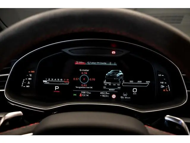 Audi RSQ8