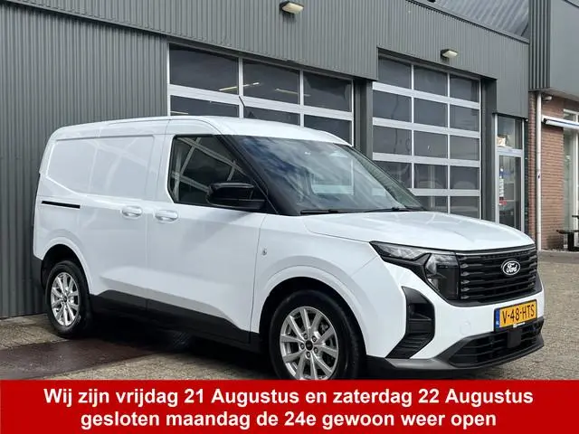 Ford Transit Courier 1.0 EcoBoost Limited Benzine Automaat Airco Cruise controle Trekhaak 1000kg 2-P...