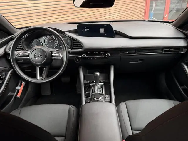 Mazda 3 2.0 e-SkyActiv-G M Hybrid 150 Homura Navi / Carplay / Camera / Stoelverwarming