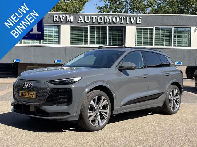 Audi Q6 e-tron Launch edition 83 kWh VAN: 64.900,- VOOR: 59.877,- UW HERFSTVOORDEEL: 5.023,- BOMVOL!...