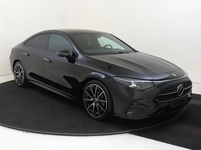 Mercedes-Benz CLA-klasse 180 Business Solution AMG / Memory-Stoelen / MULTIBEAM LED / Night-Pakket /