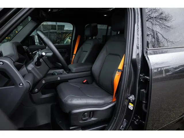Land Rover Defender 110 2.0 P300e 110 X Urban | Widetrack | BTW